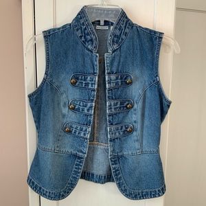 No Boundaries juniors denim vest